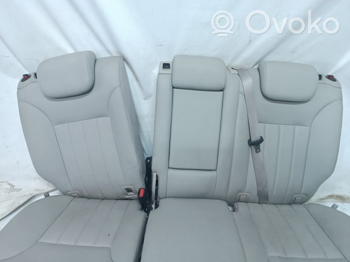 Mercedes-Benz ML W164 Garnitures, kit cartes de siège intérieur avec porte 