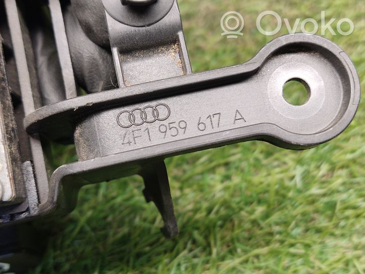 Audi A6 S6 C6 4F Valvola di regolazione del liquido di raffreddamento e del riscaldatore 4F1959617A