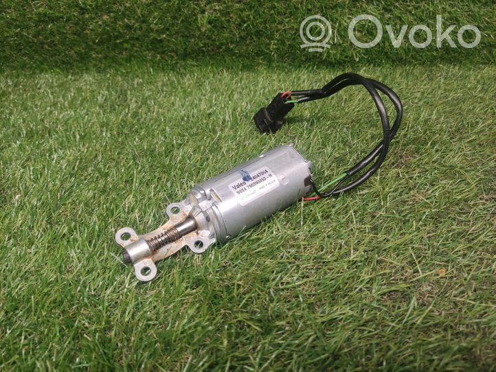 Mercedes-Benz ML W164 Colonne de direction, moteur de réglage hauteur 24047064