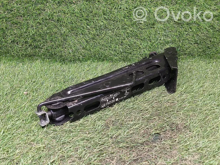 Opel Corsa D Lift Jack 13331922