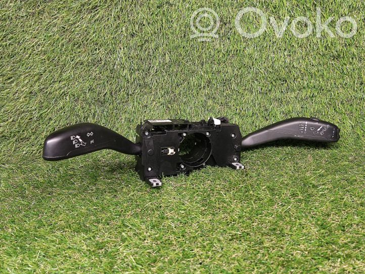 6R0953521A Skoda Fabia Mk2 (5J) Wiper turn signal indicator stalk