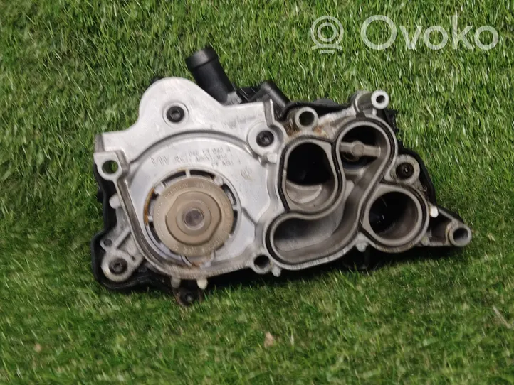 Volkswagen Jetta VI Water pump 04E121042A