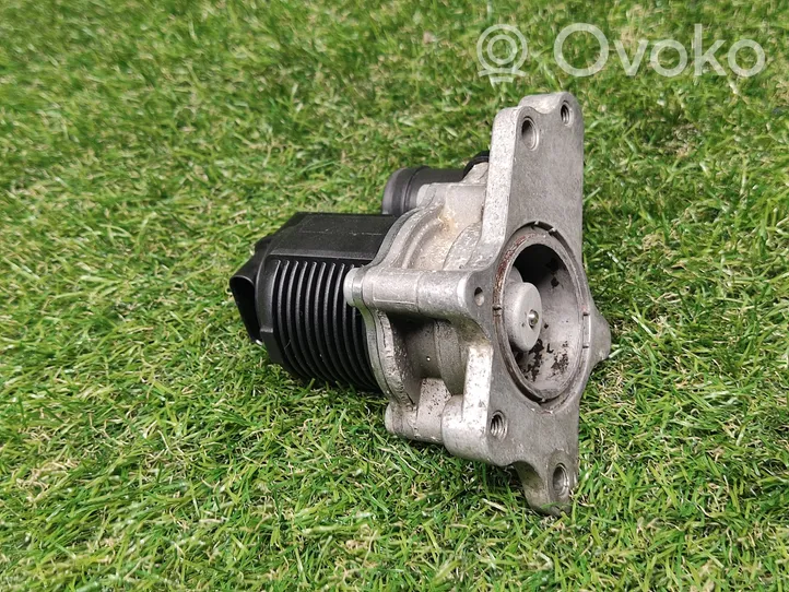 Volkswagen Jetta VI EGR valve 04E131097D