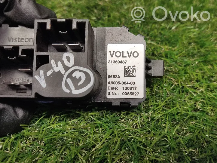 Volvo V40 Heater blower fan relay 31369487