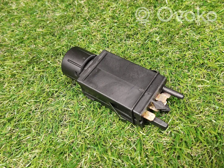 Audi TT Mk1 Windscreen/window heater switch 8N0941503A