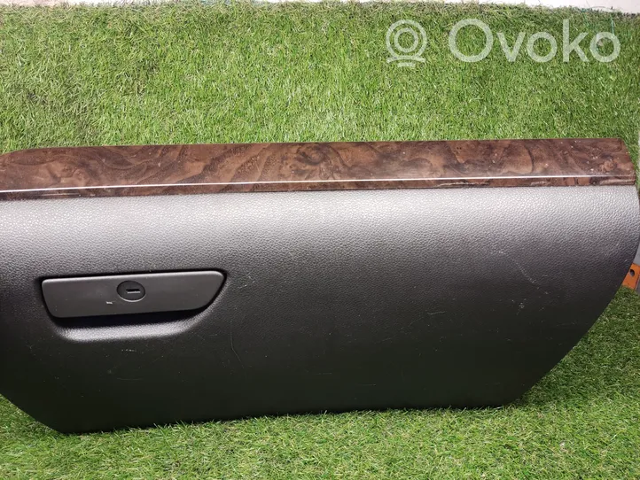 Ford Explorer Glove box BB5T13A727