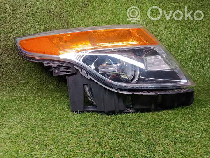 Ford Explorer Lampa przednia 