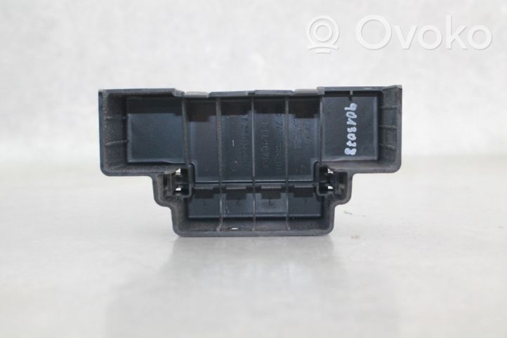Opel Astra H Fuse box cover 13129783