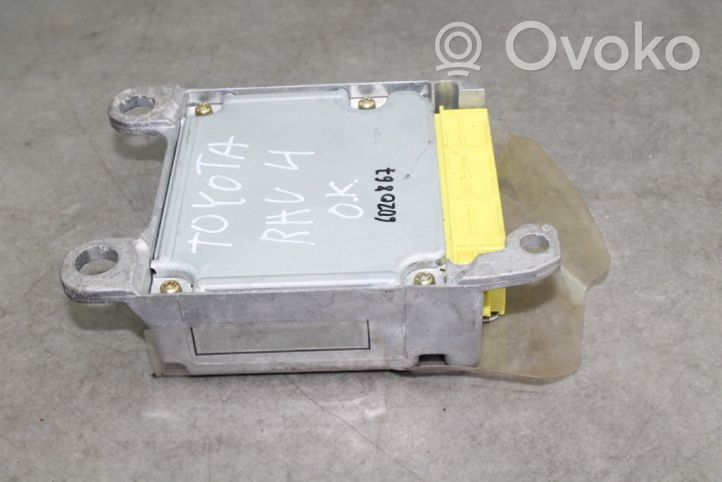 Toyota RAV 4 (XA20) Oro pagalvių valdymo blokas 8917042160