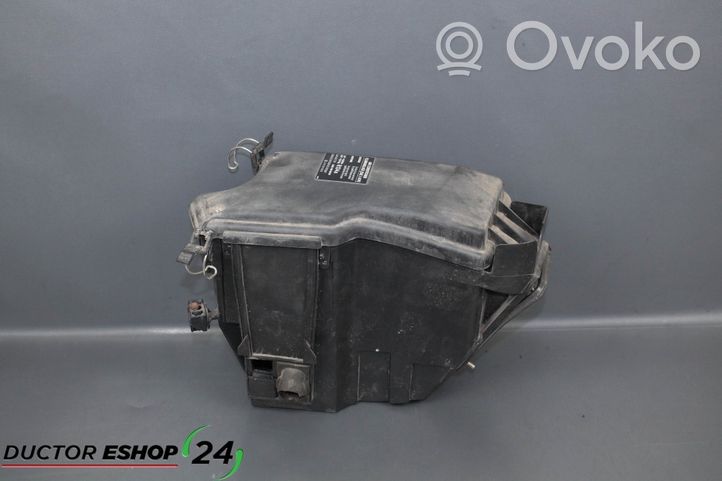 Mercedes-Benz SLK R171 Muu moottoritilan osa A1718170020