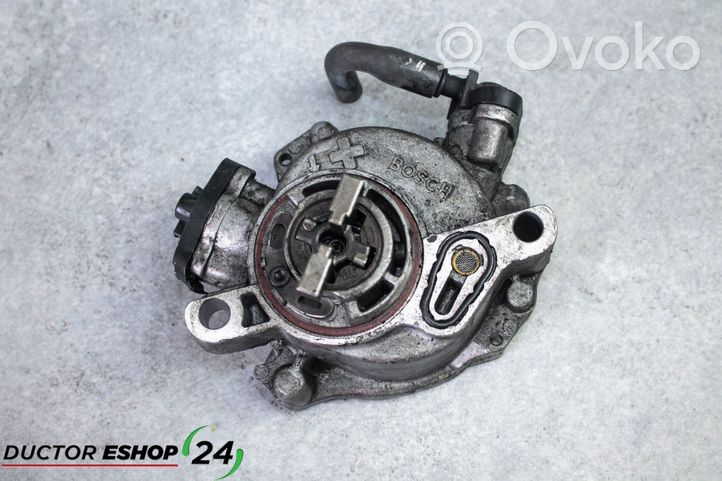 Citroen C4 II Pompe à vide 9804021880