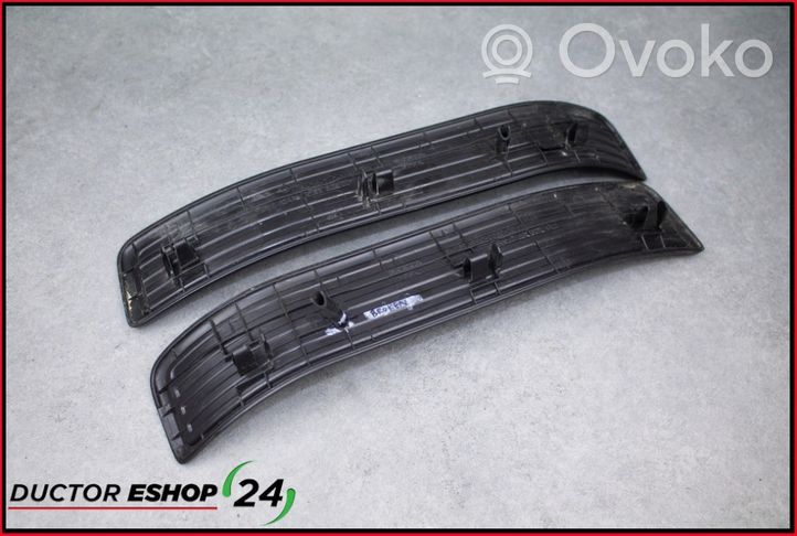 Honda Accord Moulure de porte arrière 84262TL0003020