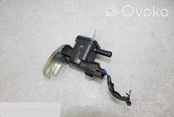 Toyota Auris E180 Electrovanne Soupape de Sûreté / Dépression 9091012276