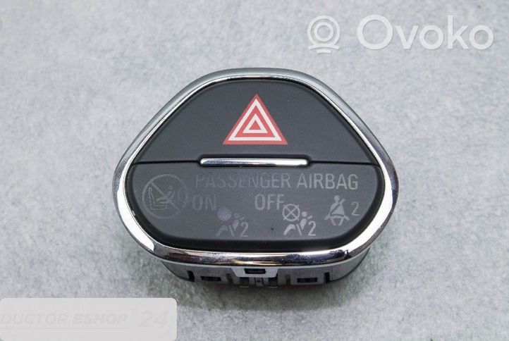 Opel Corsa E Emergency warning sign 