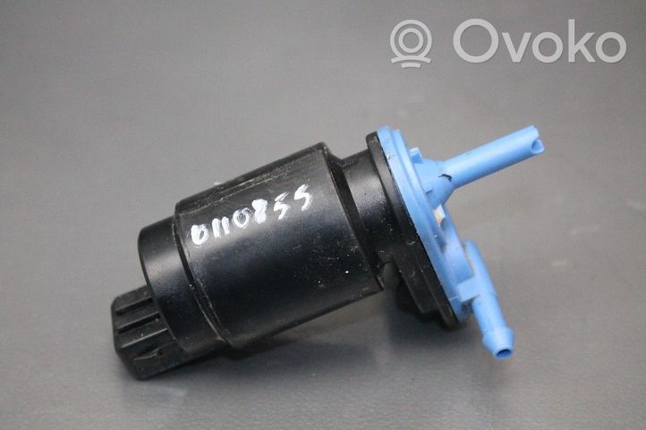 Volkswagen PASSAT B4 Pompe de lave-glace de pare-brise 