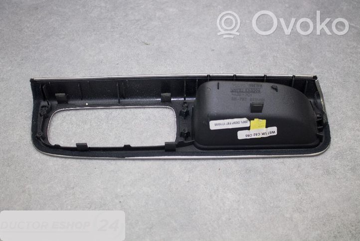 Volvo V50 Muu etuoven verhoiluelementti 8663815