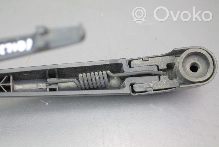 Infiniti EX Rear wiper blade arm 