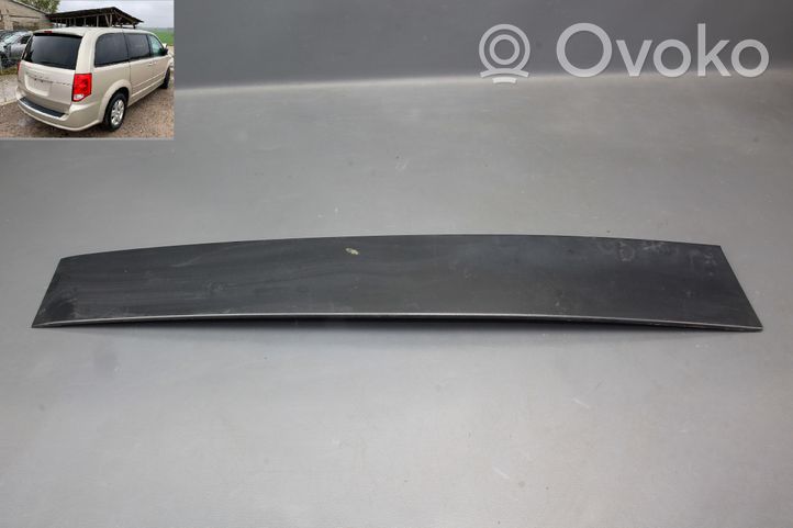 Dodge Grand Caravan Rivestimento portellone scorrevole 05020665AC