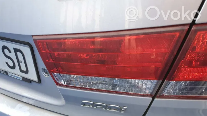 Hyundai Sonata Rear/tail lights 924043K020