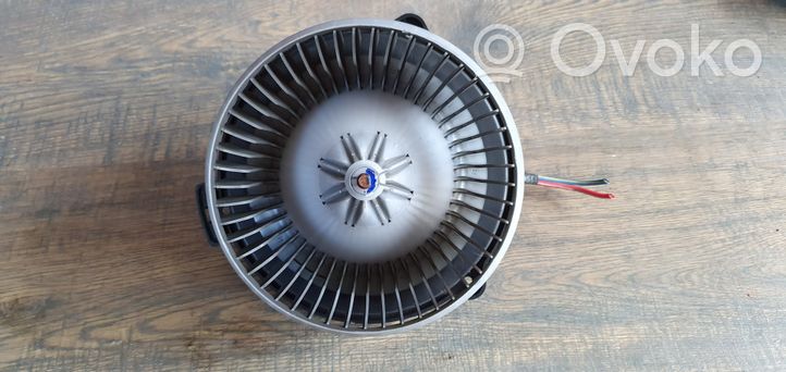 Mitsubishi Grandis Moteur de ventilateur porte avant 