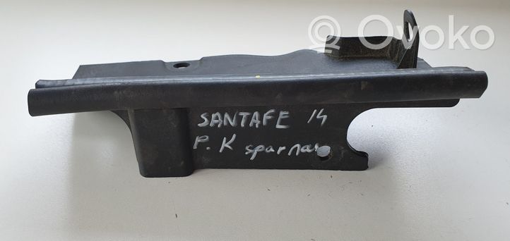 Hyundai Santa Fe Fender end trim 