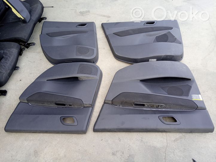 Peugeot 3008 I Set di rivestimento sedili e portiere 