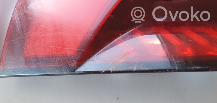 Audi A5 Feux arrière / postérieurs 