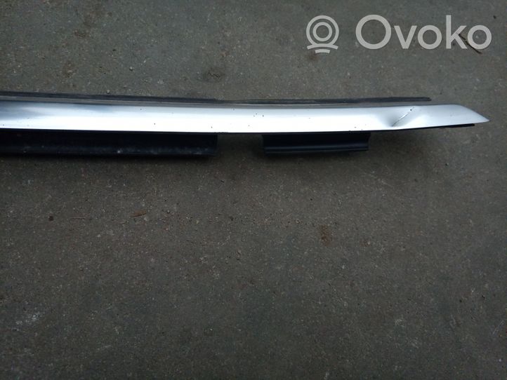 Audi A5 Moulure de vitre de la porte avant 