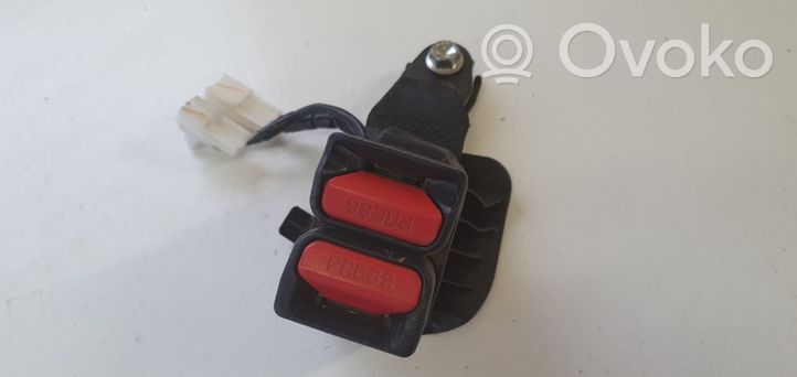 Toyota Prius (XW50) Rear seatbelt buckle 