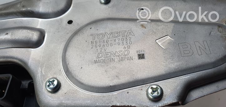 Toyota Prius (XW50) Moteur d'essuie-glace arrière 