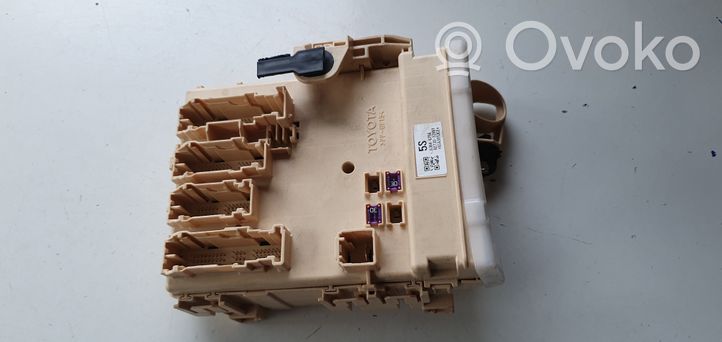 Toyota Auris E180 Comfort/convenience module 