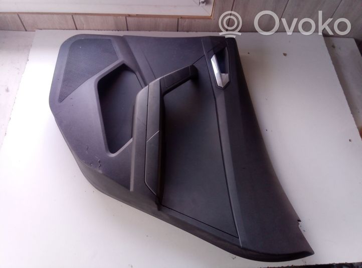 Seat Arona Takaoven verhoilu 