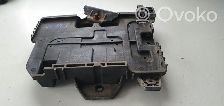 Hyundai i40 Battery tray 