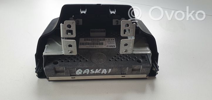 Nissan Qashqai+2 Monitori/näyttö/pieni näyttö 