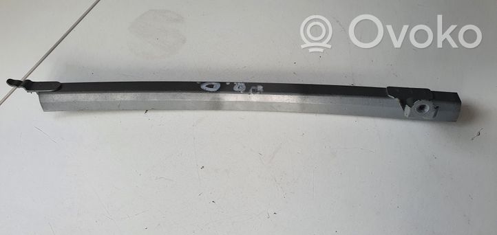 Hyundai i30 Front door windshield rail 