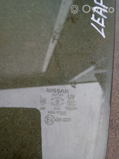 Nissan Leaf I (ZE0) Vetro del finestrino della portiera anteriore - quattro porte 