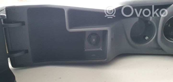 Hyundai Ioniq Center console 