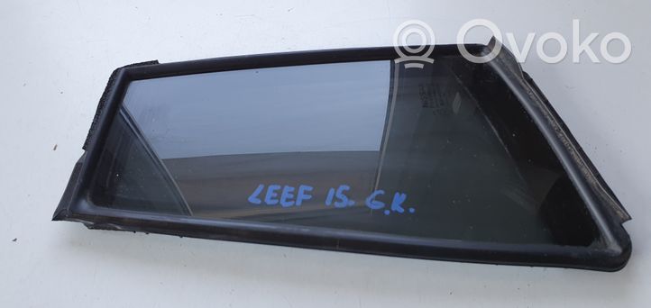 Nissan Leaf I (ZE0) Szyba karoseryjna drzwi tylnych 