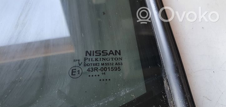 Nissan Leaf I (ZE0) Szyba karoseryjna drzwi tylnych 