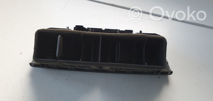 Opel Mokka Dysze / Kratki środkowego nawiewu deski rozdzielczej 