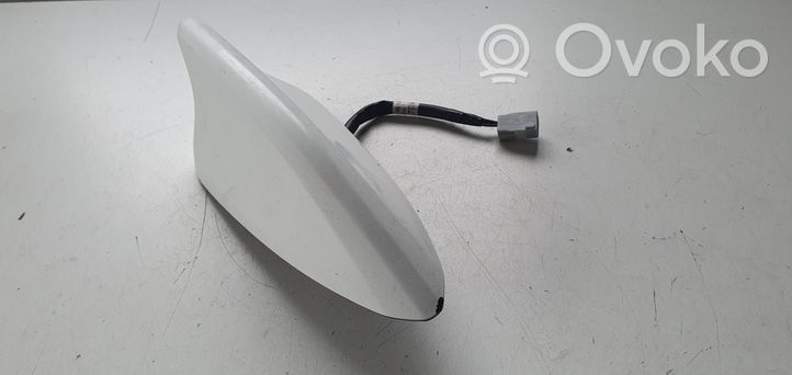 Mazda 3 II Radion antenni 