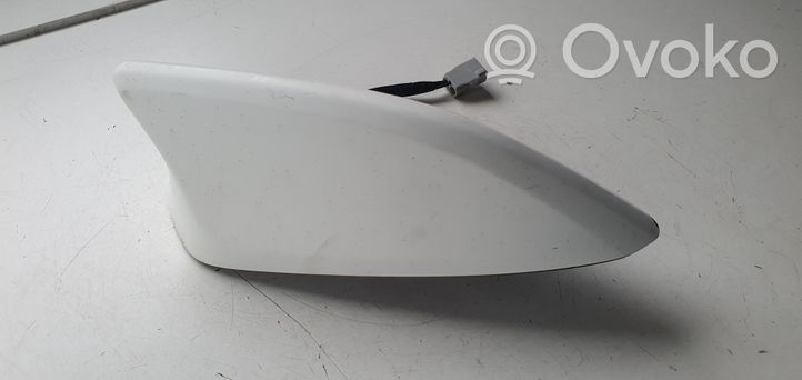 Mazda 3 II Radion antenni 