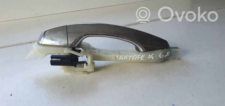 Hyundai Santa Fe Rear door exterior handle 