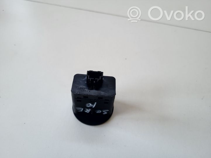 KIA Sorento Passenger airbag on/off switch 