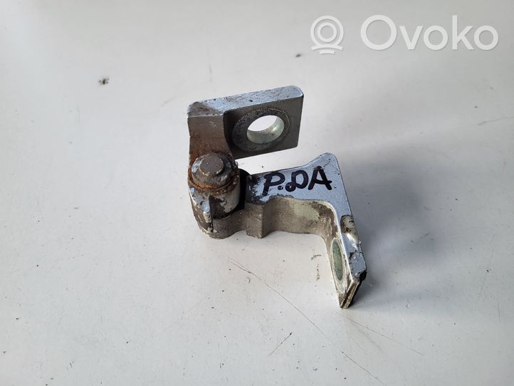 Skoda Octavia Mk3 (5E) Zawias dolny drzwi przednich 