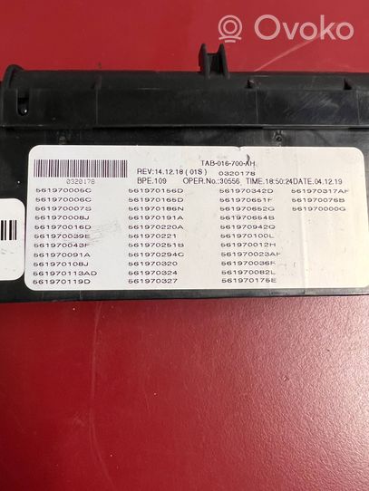 Volkswagen PASSAT B8 USA Fuse box set 