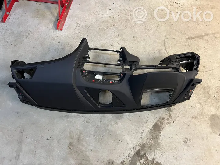 BMW 6 F06 Gran coupe Dashboard 