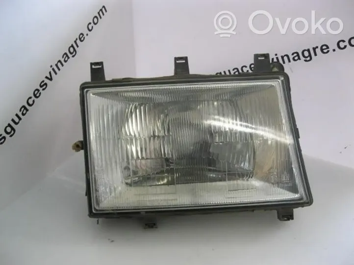 SsangYong Actyon Lampa przednia 