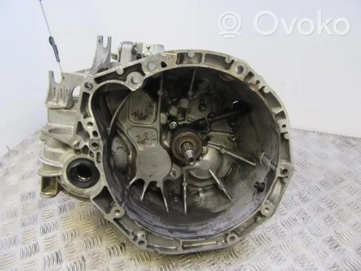 Renault Megane II Mechaninė 5 pavarų dėžė ND0014