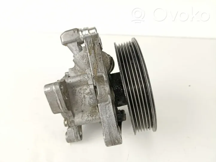 Mercedes-Benz ML AMG W164 Ohjaustehostimen pumppu A0024668101